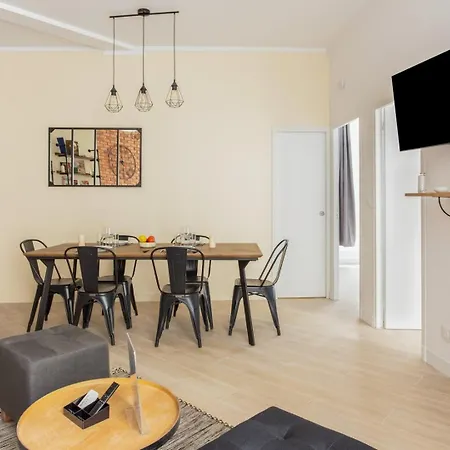 Appartement Lumineux Et Spacieux - 8p *